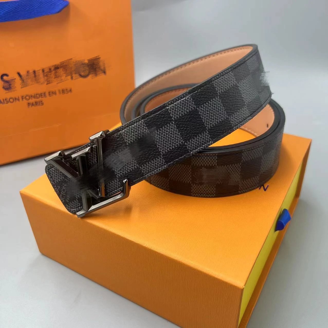 Black grid 4