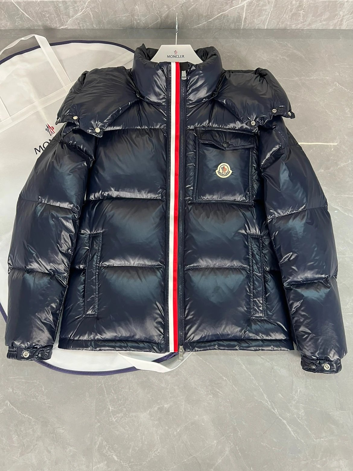 Stone Island Jacket - Premium Outdoor Windbreaker in Multiple Colors