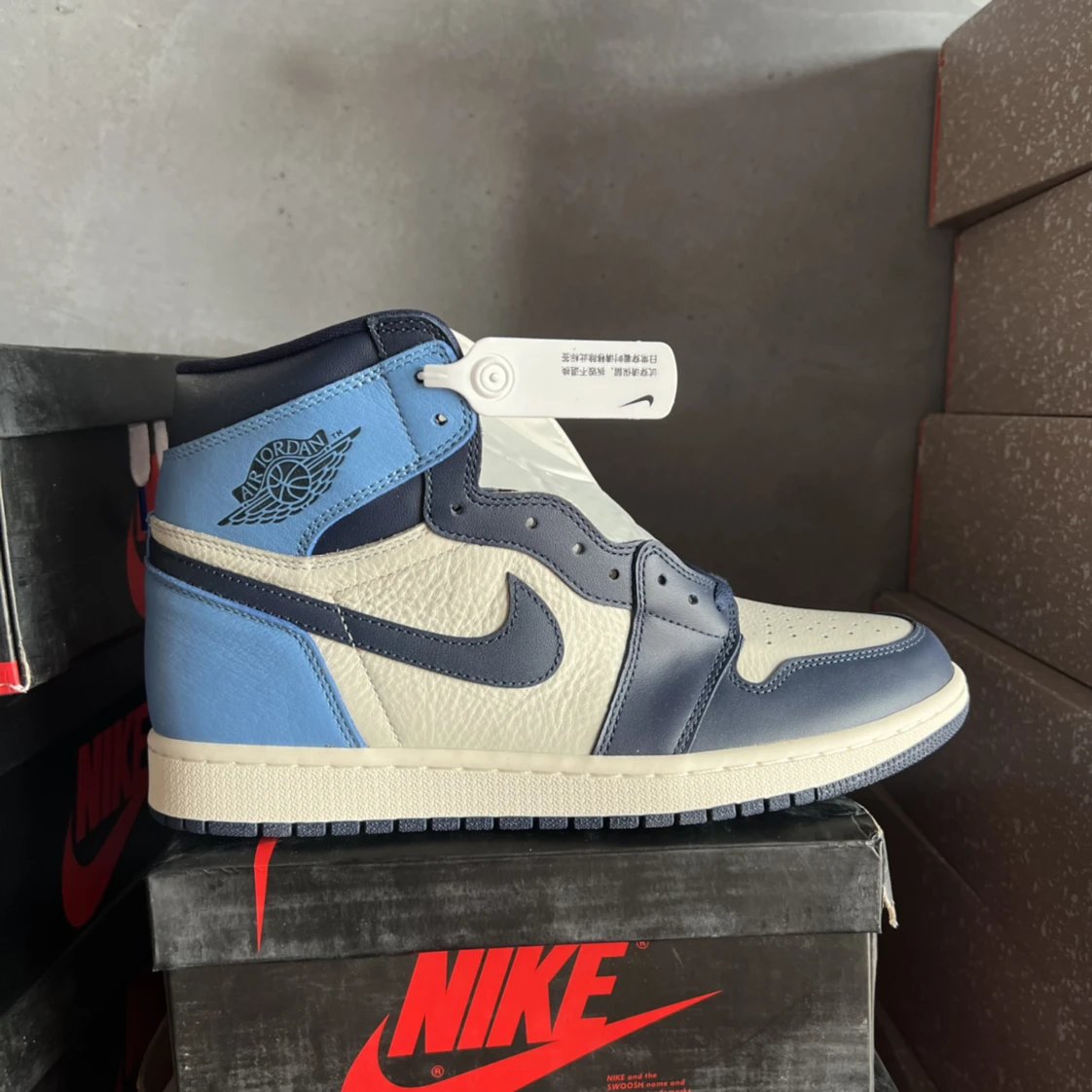 Air Jordan 1 Black White Blue Obsidian