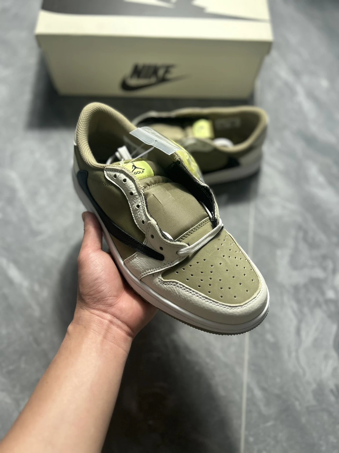 GZ Batch J1 X T@S Joint Low Top