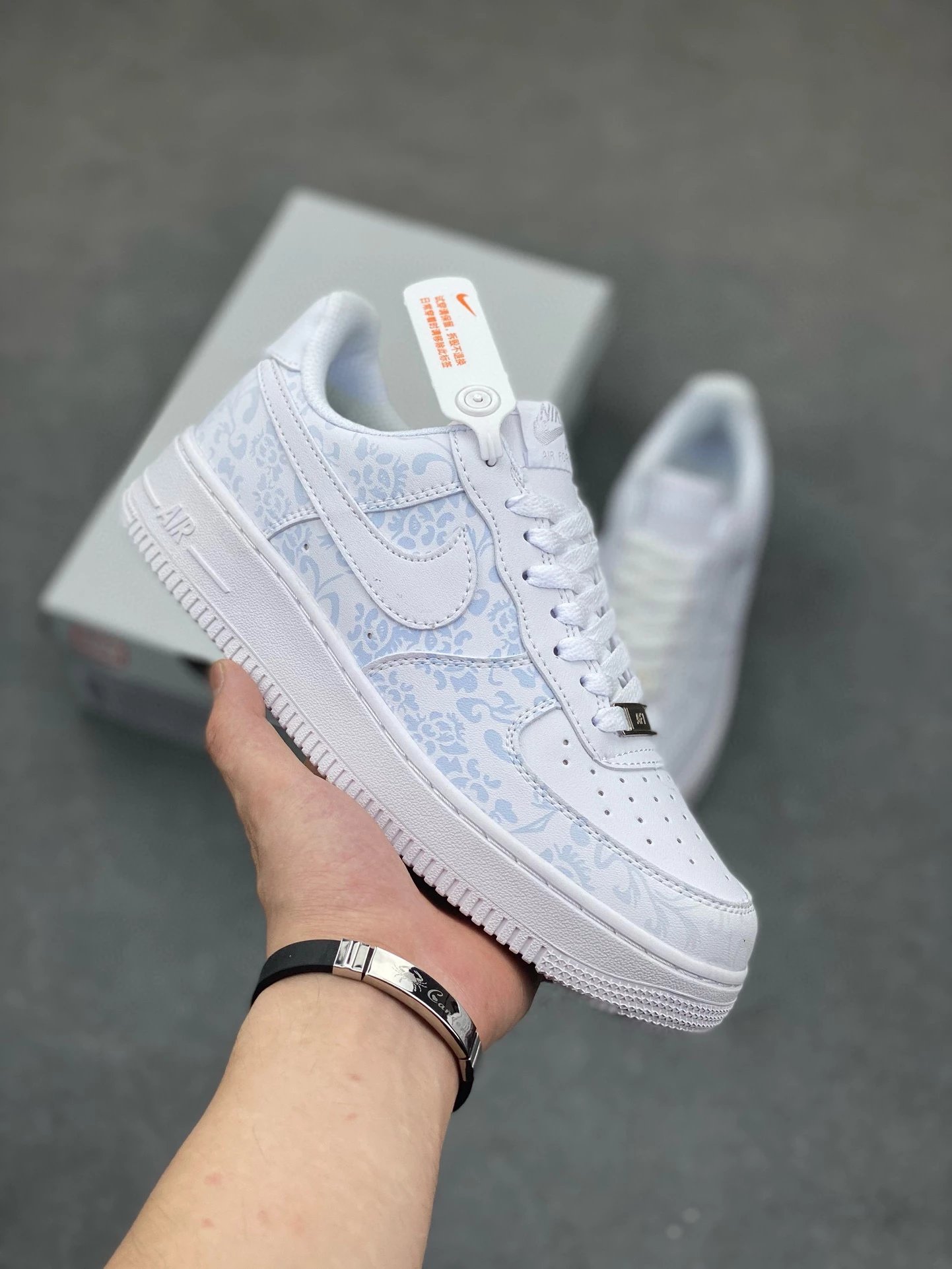 Nike Air Force 1 07 Low Grey White