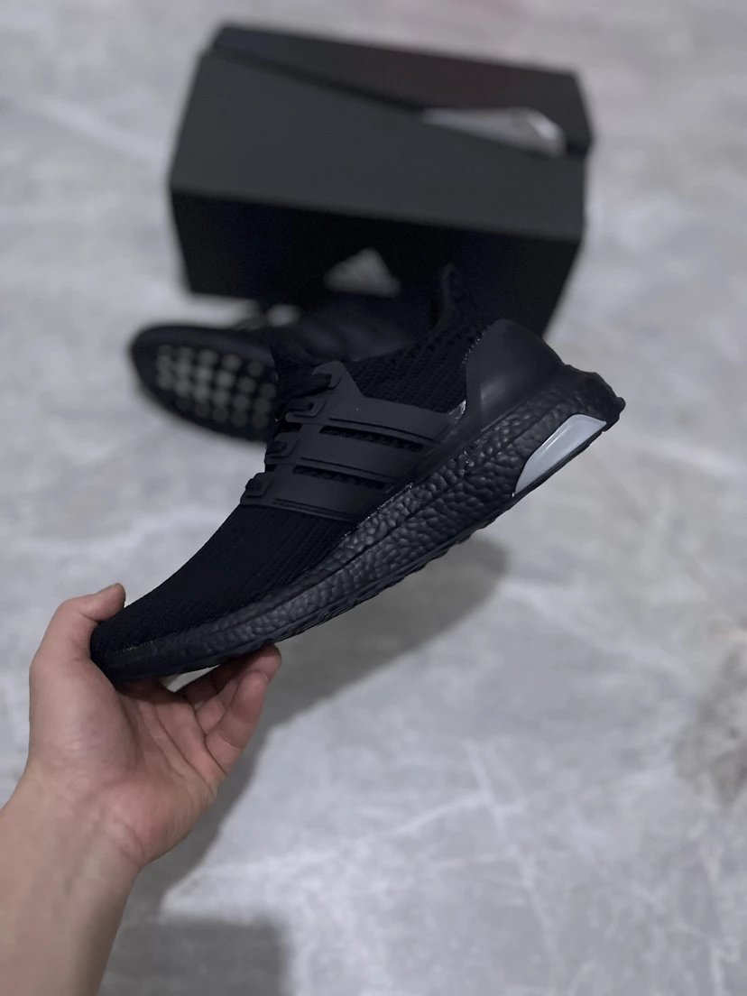 巴斯夫 真爆Ultraboost4.0 跑步鞋 纯黑 4