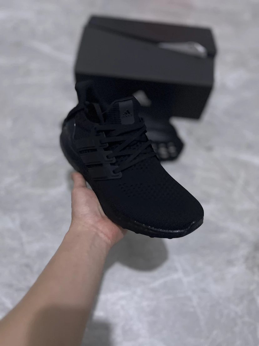 巴斯夫 真爆Ultraboost4.0 跑步鞋 纯黑 2