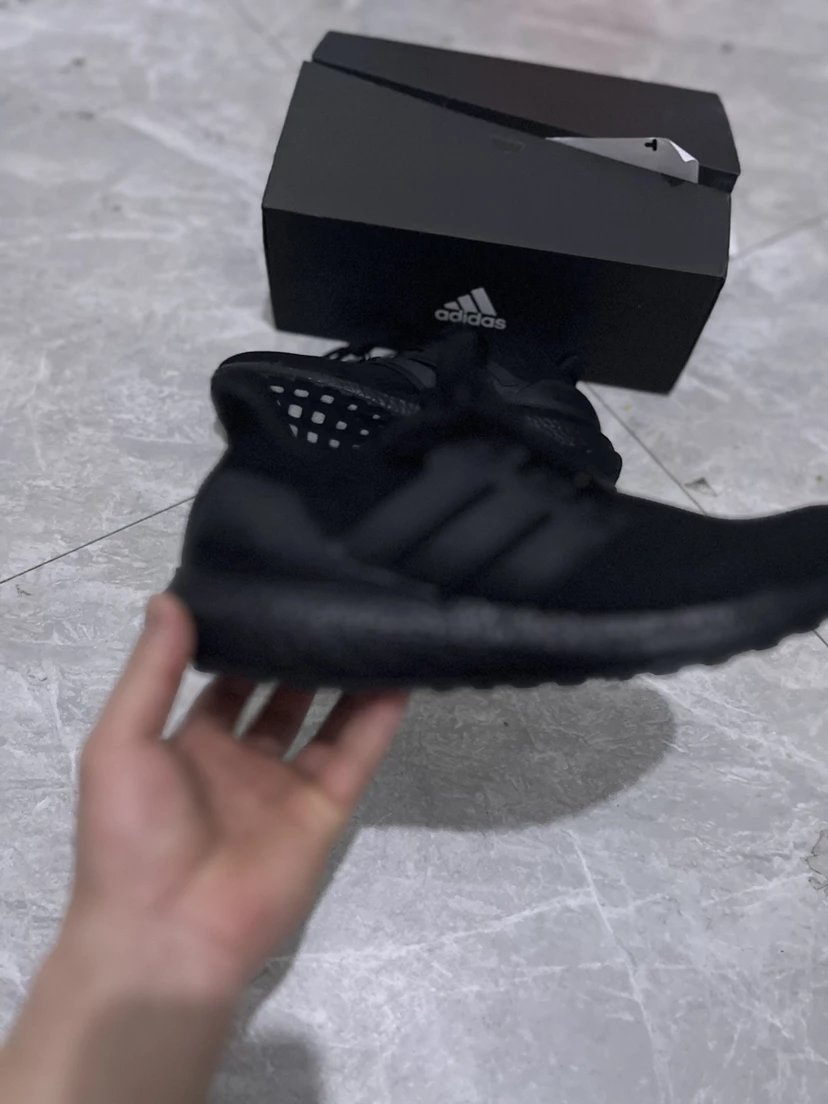 巴斯夫 真爆Ultraboost4.0 跑步鞋 纯黑 6