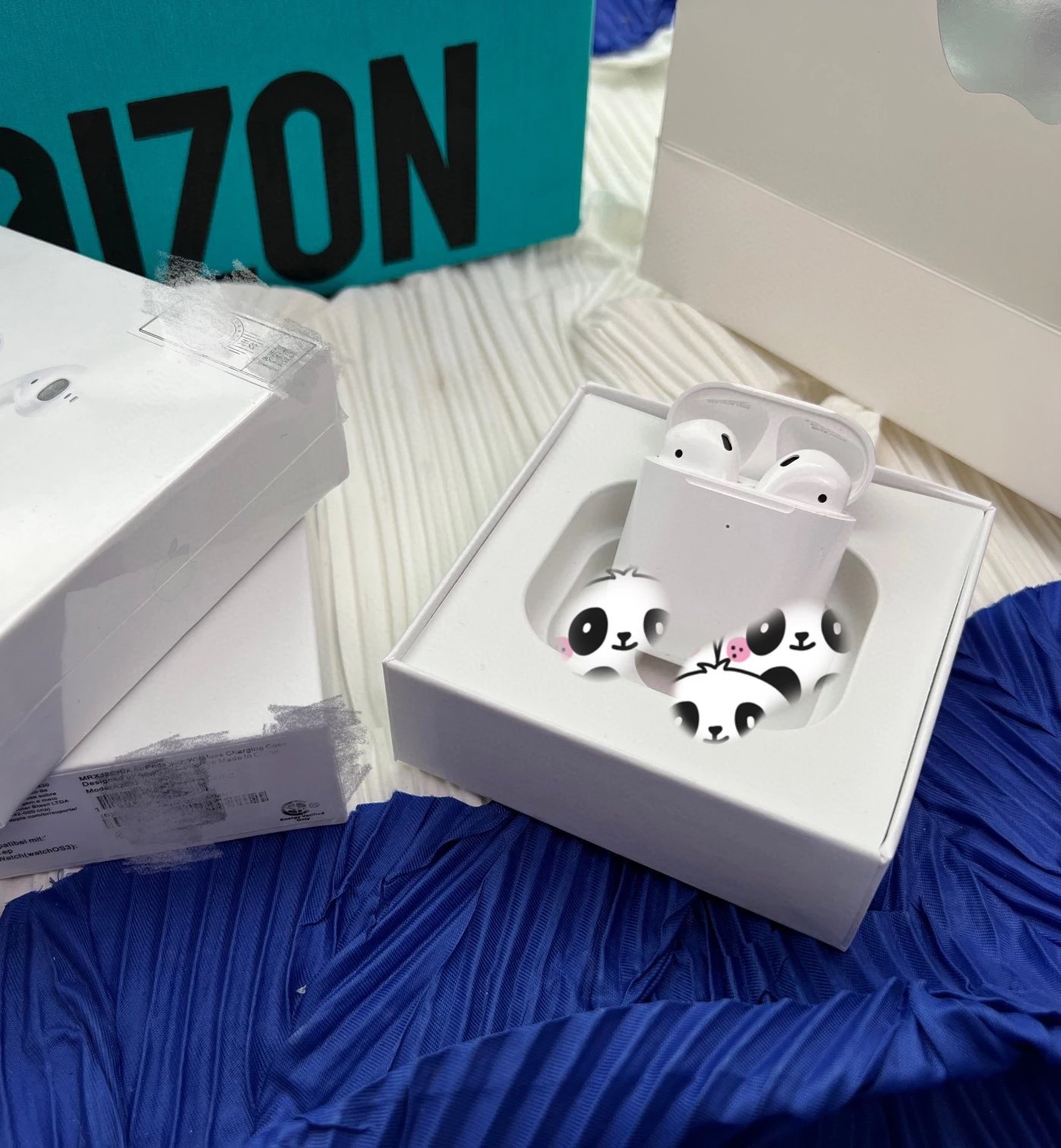 Apple AirPods Wireless Earbuds