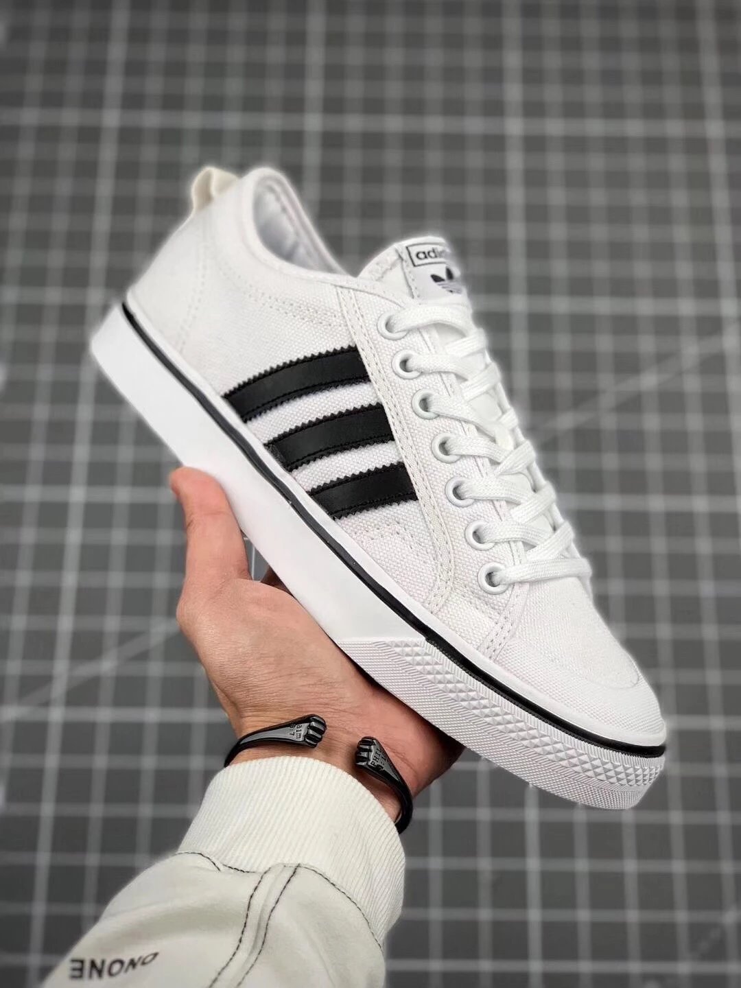 阿迪达斯 三叶草 Adidas Nizza M 校园潮鞋 黑白