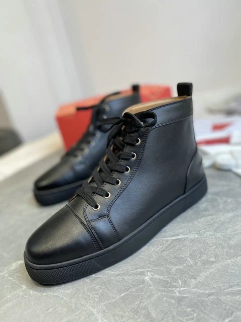 christian louboutin（CL红底鞋高帮情侣休闲板鞋）