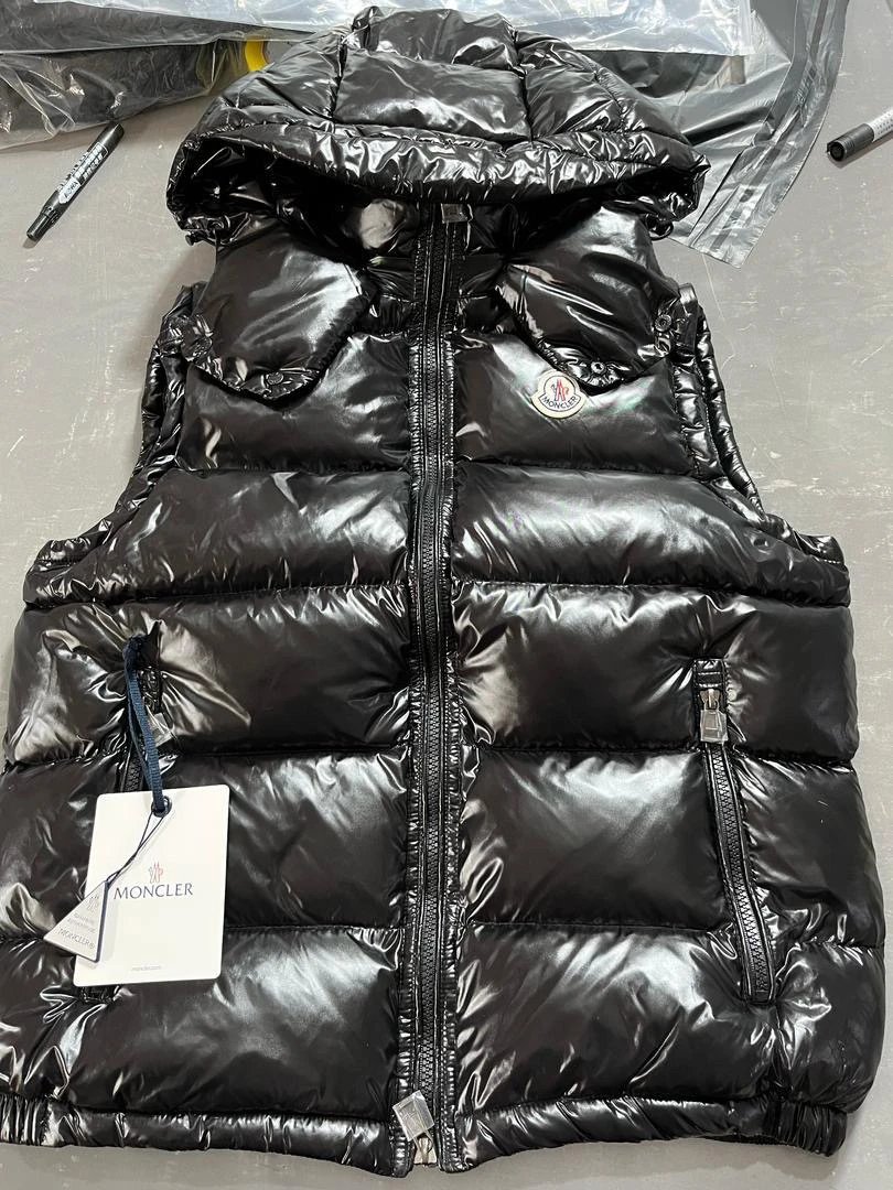 Moncler Vest GUI