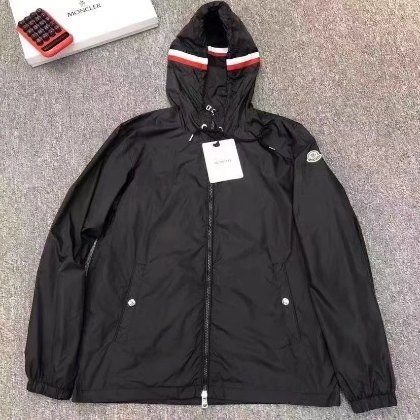 moncl jacket heveNFC