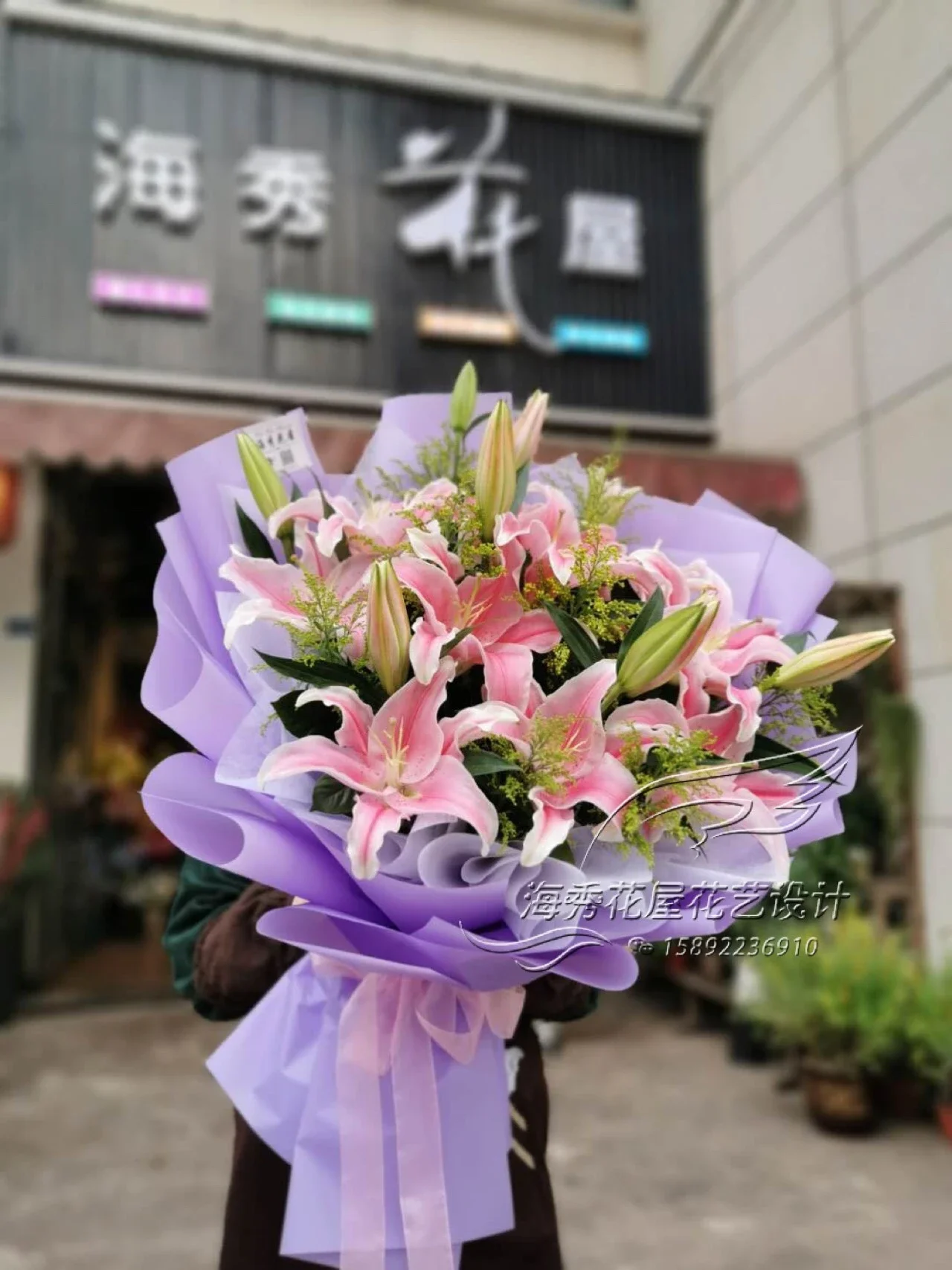 韩式手打百合花束 精美花束 高档花束 个性花束 最美花束 自然花束 生曰花束