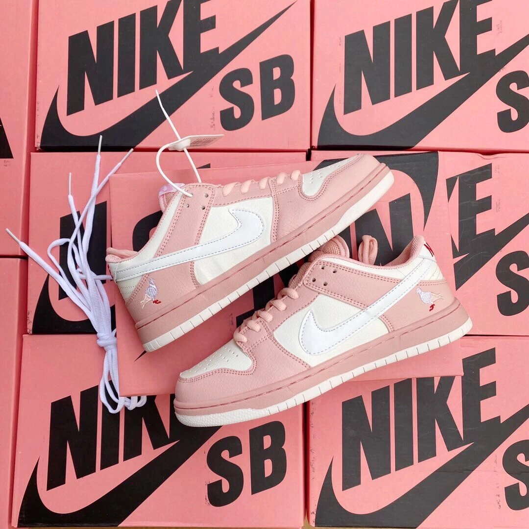 Nike SB Dunk Dove Pink