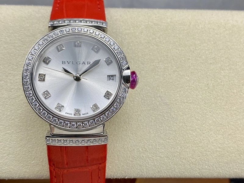 Watch from Three-legged