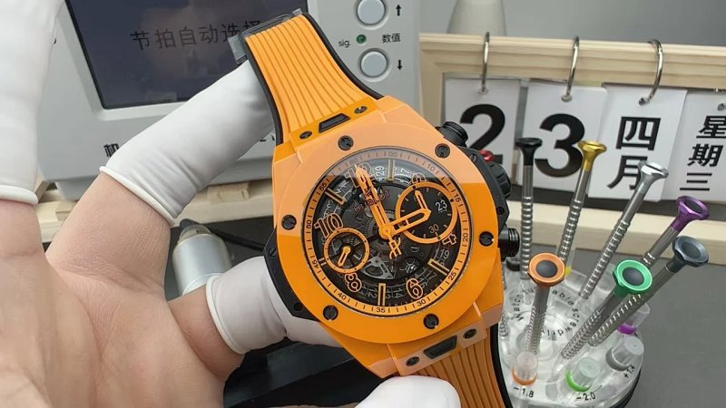 Watch from Three-legged