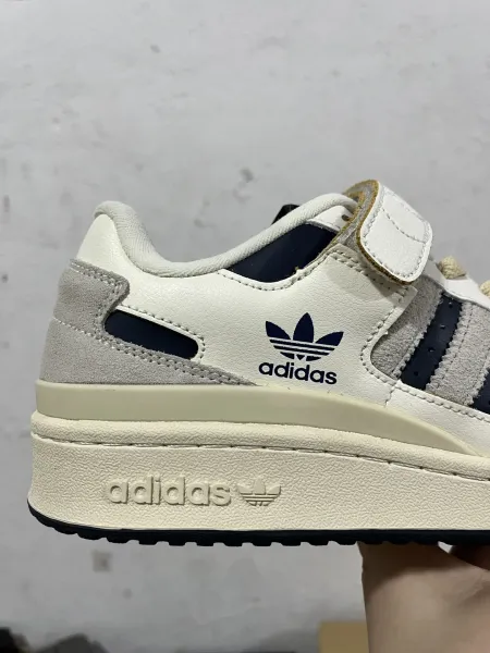 Adidas Originals Forum 84 Low White and Navy Blue Sneakers - 12
