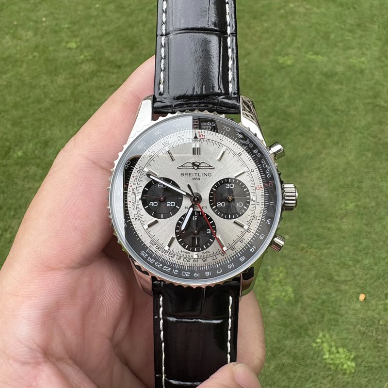 Watch from Three-legged