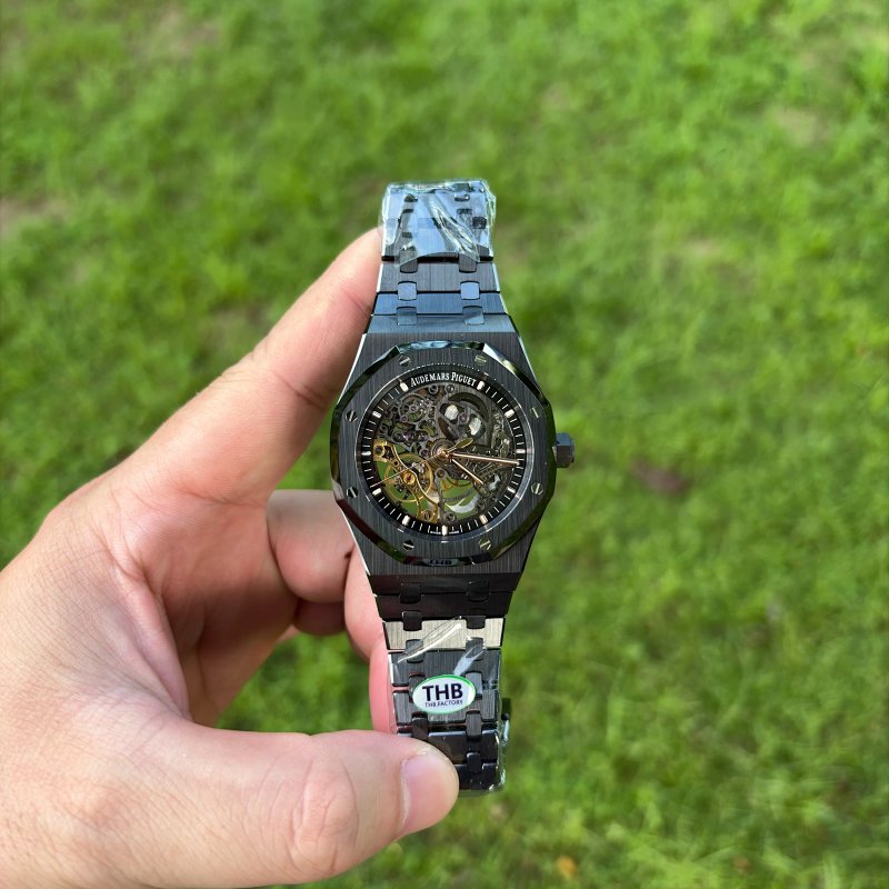 Watch from Three-legged