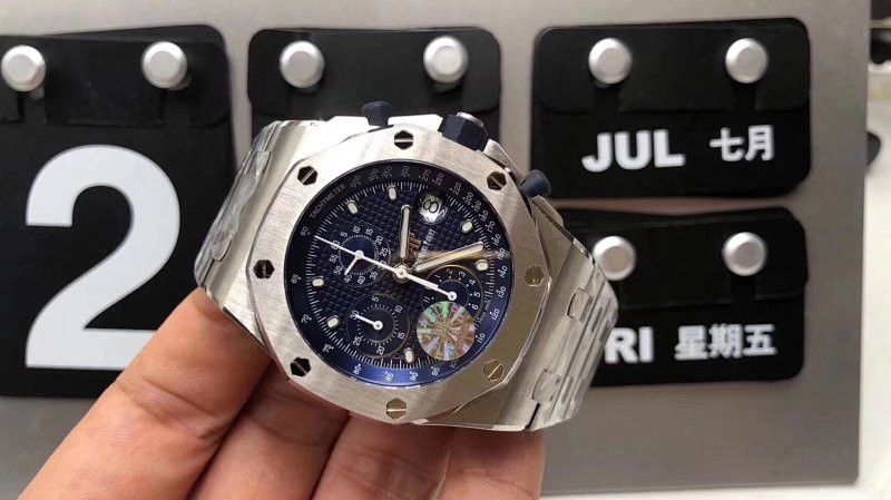 Watch from No. 8