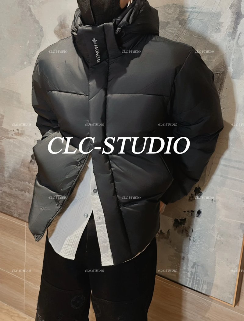 Moncler Jarama Rds 90 800 5A Ykk Logo