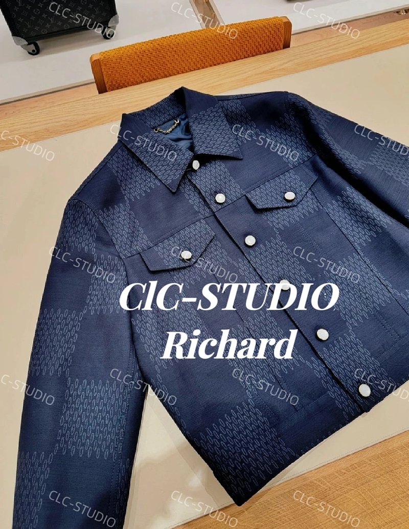 Louis Vuitton V Pharrell DL.2 Damier Logo