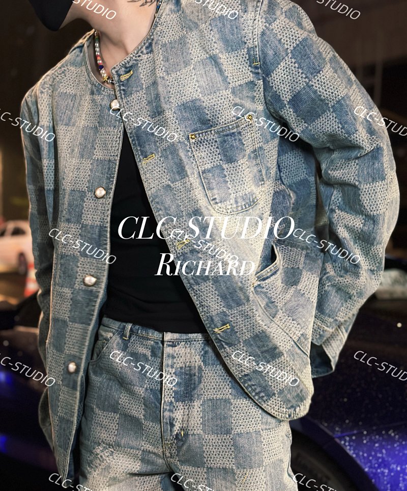 V Pharrell Damier