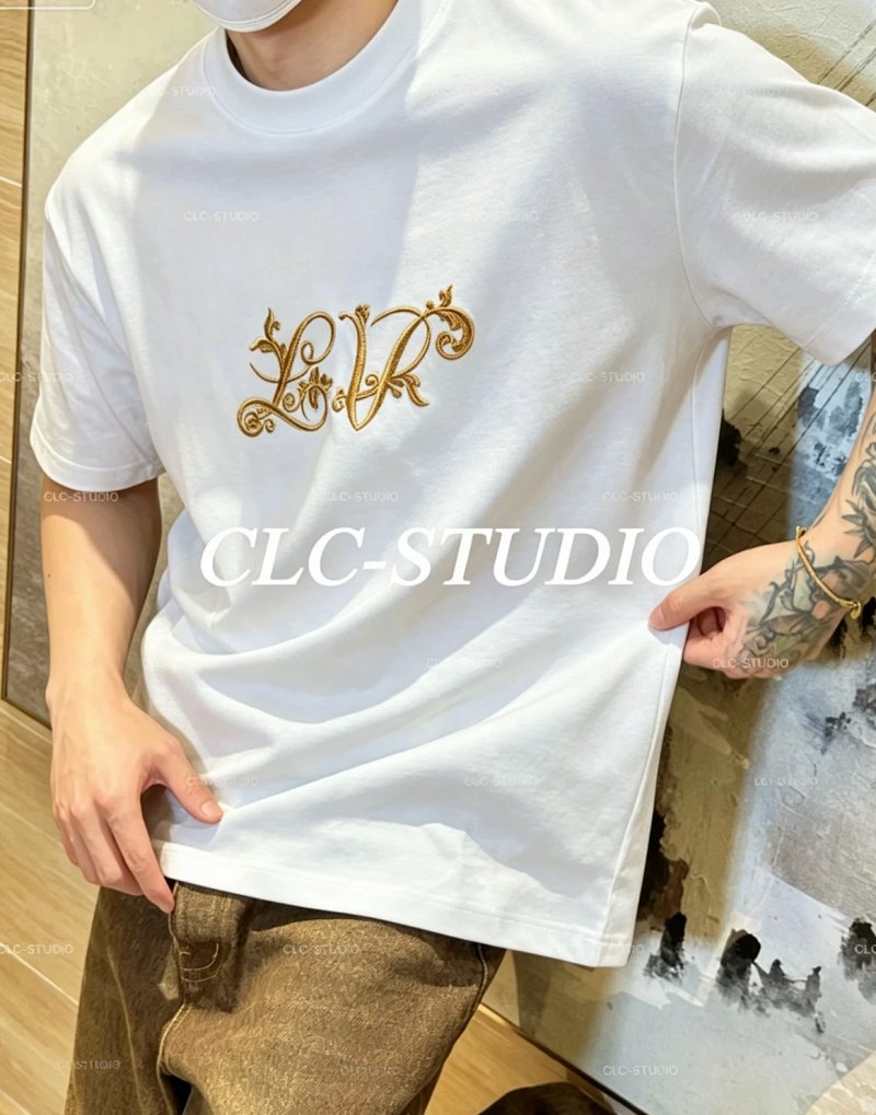 V Pharrell Logo T