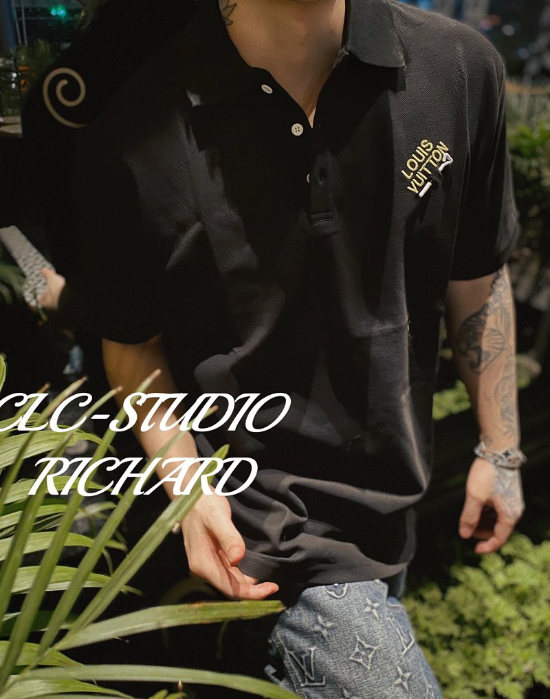 V Logo Polo