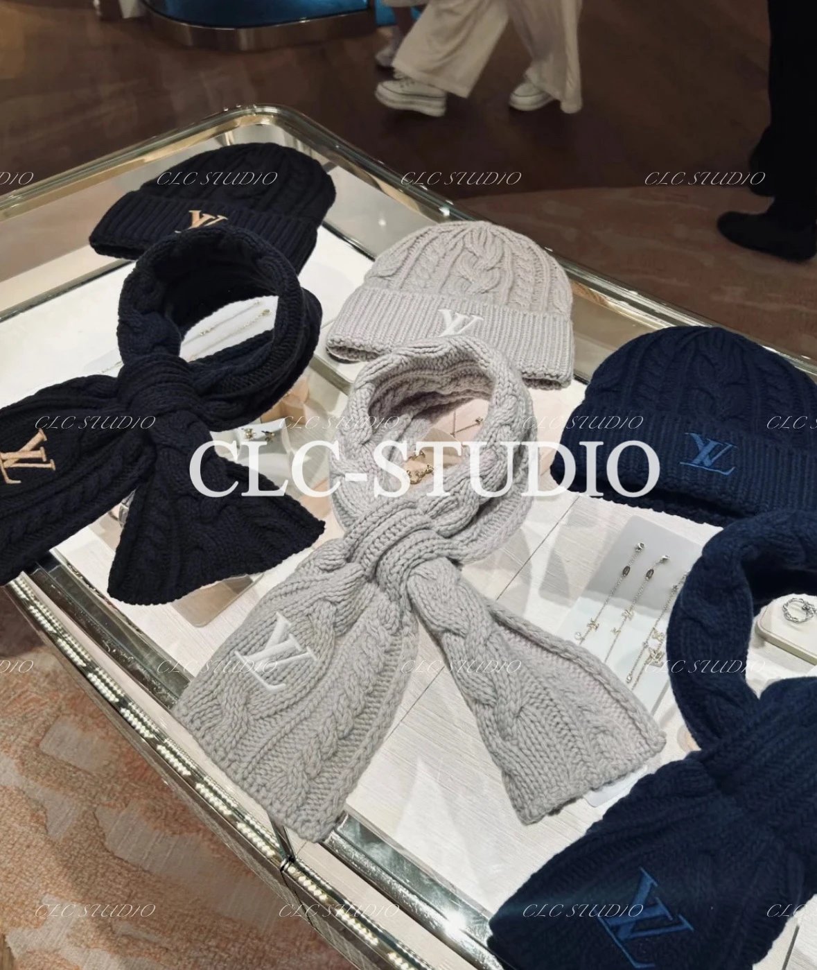 V Pharrell Precoll.DL2 Ski Damier Heritage