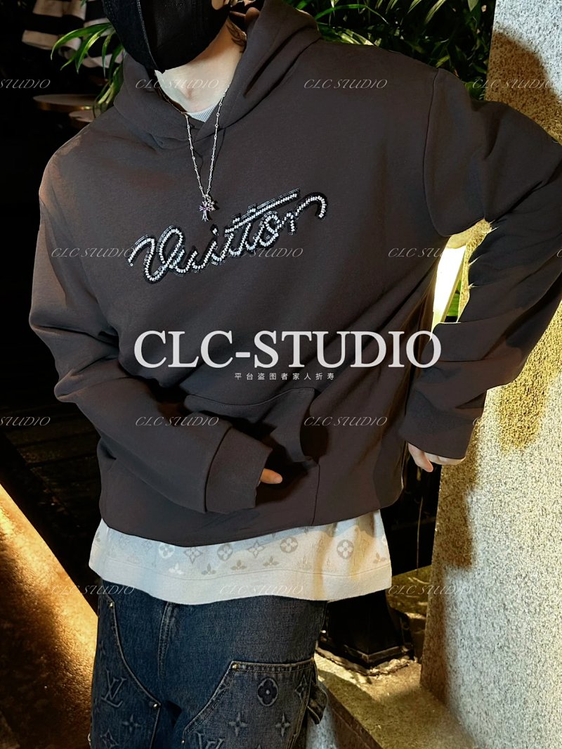V Pharrell X Nigo3.0 Logo