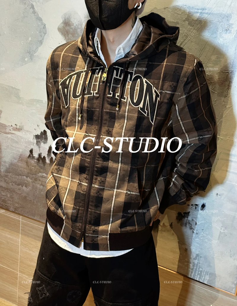 V Pharrell Monogram