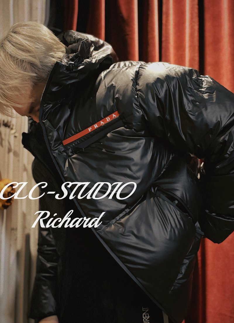 Prada Logo
