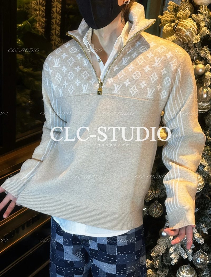 V Pharrell Ski