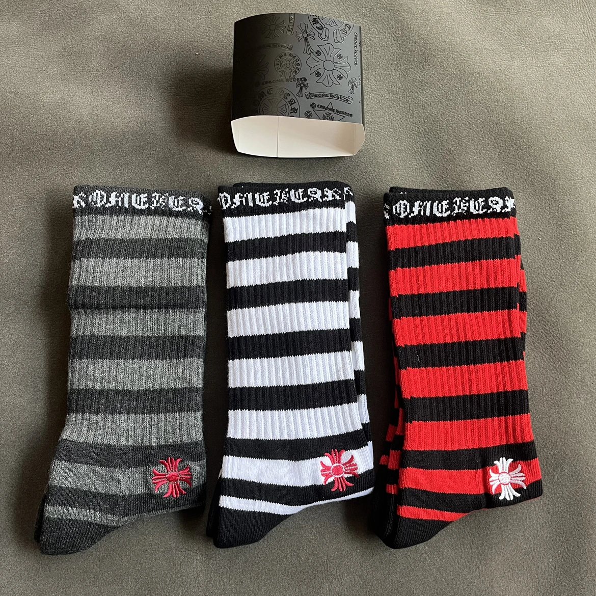 Welfare style (price for 3 pairs) iceyshop 2021 summer new item chrome hearts, Kroos Heart Flame Red Lips high-end socks 3 pairs men's and women's equal size towel bottom socks 36-43 equal size