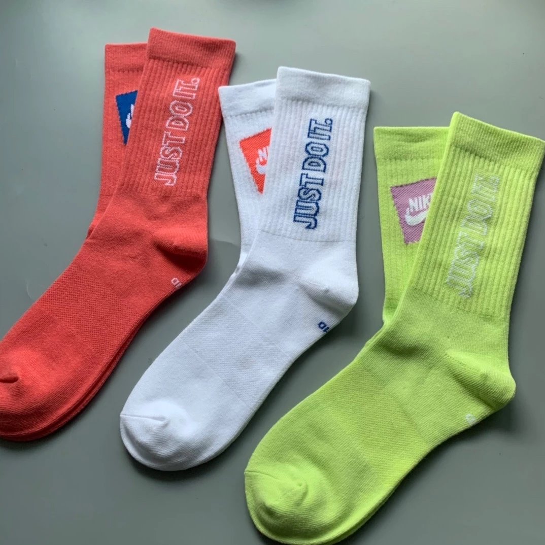 Colorful 3 pairs for all seasons