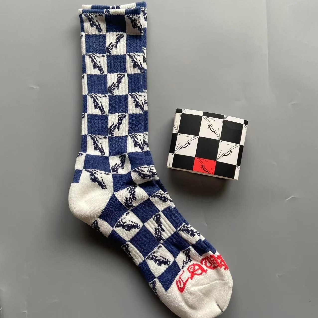 Grid Blue White