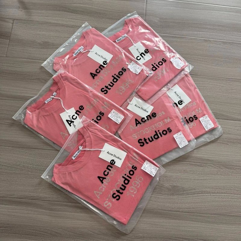 Tee from Yin Kuang's Shop