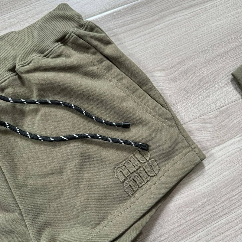 Shorts from Yin Kuang's Shop