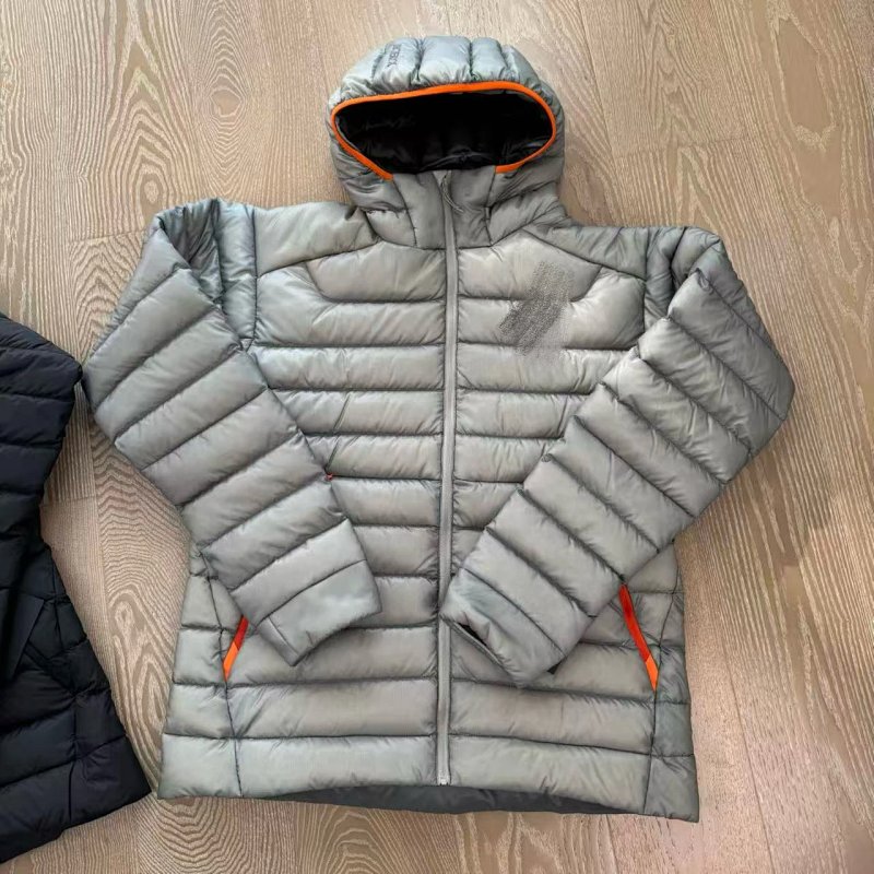Down jacket from Yin Kuang's Shop