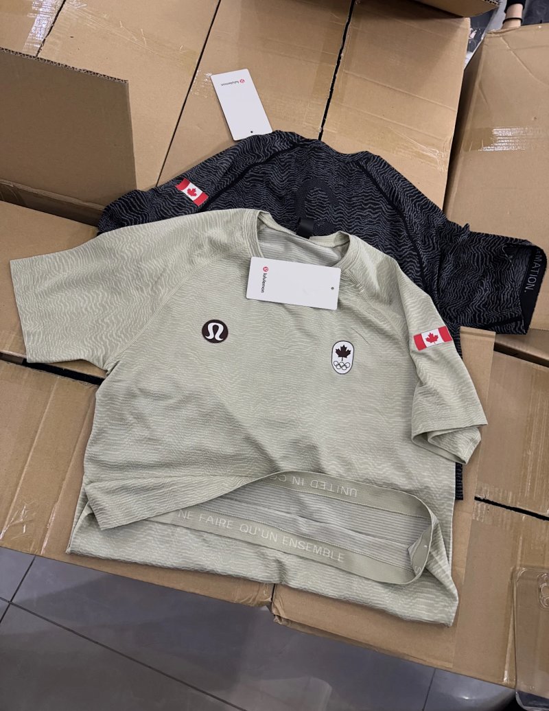 Tee from Yin Kuang's Shop