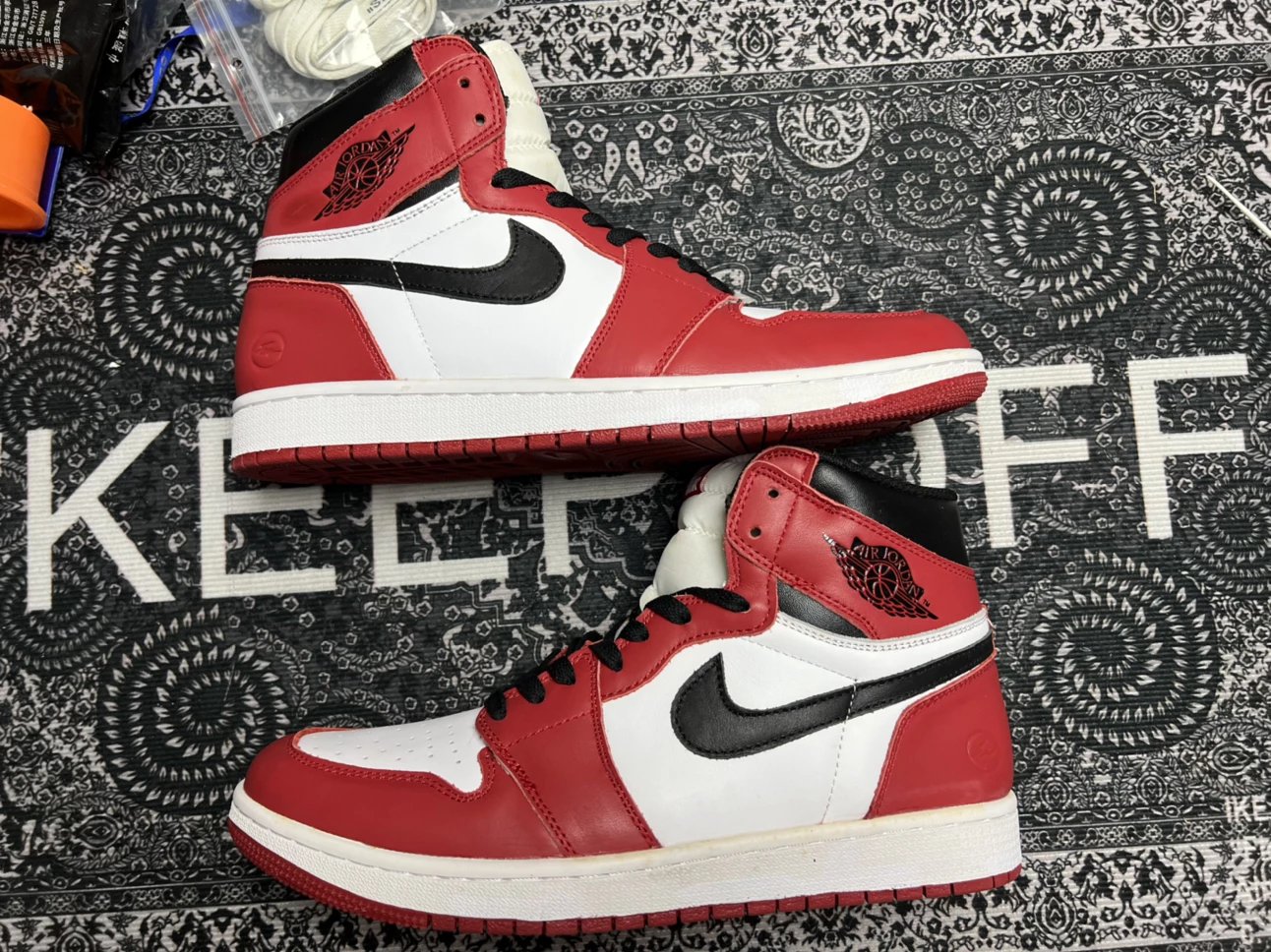 Chicago AJ1 Custom Fragment Lightning