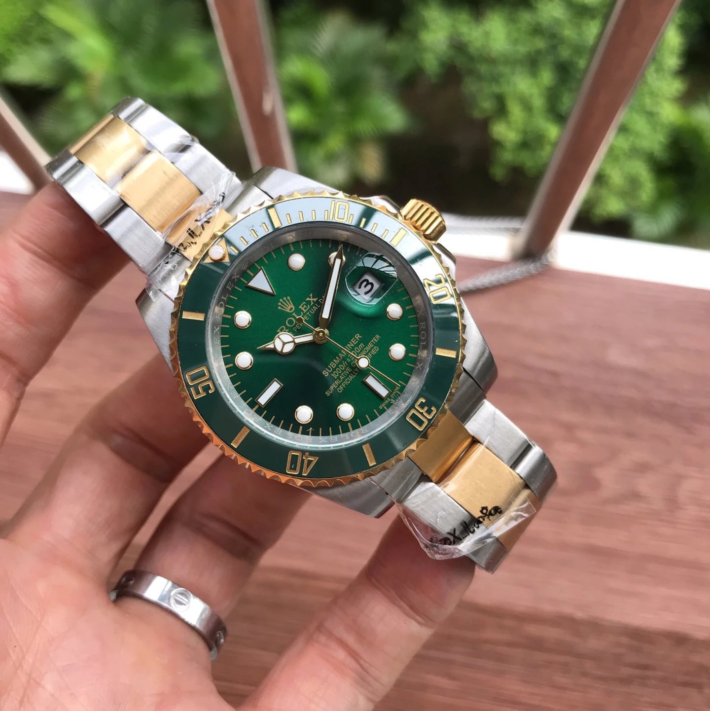 Two-Tone Green Submariner