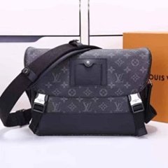 Handbag Enthusiast