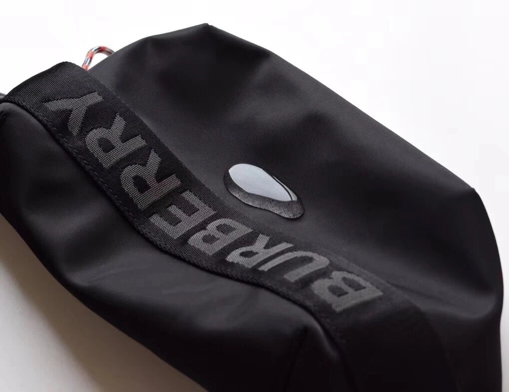 BURBERRY巴宝莉男包时尚休闲帆布胸包挎包Bur轻便字母包B家格纹单肩包博柏利腰包 80101441 14