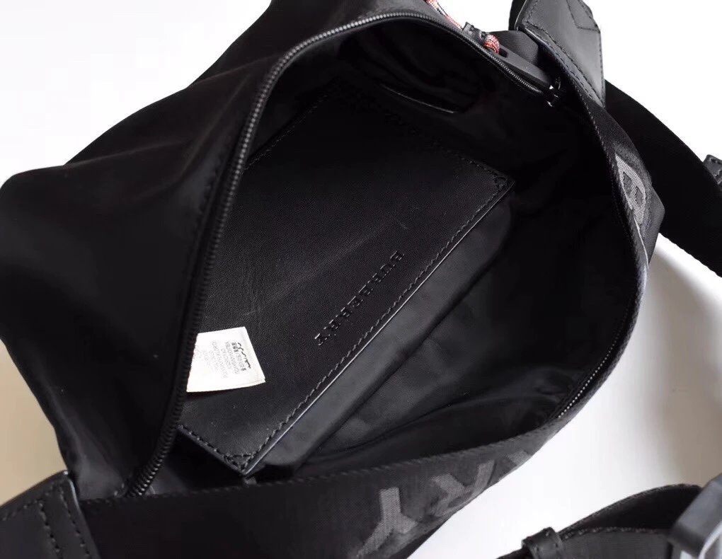 BURBERRY巴宝莉男包时尚休闲帆布胸包挎包Bur轻便字母包B家格纹单肩包博柏利腰包 80101441 13