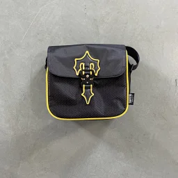 thumbnail for 1.0 black (yellow edge) bag