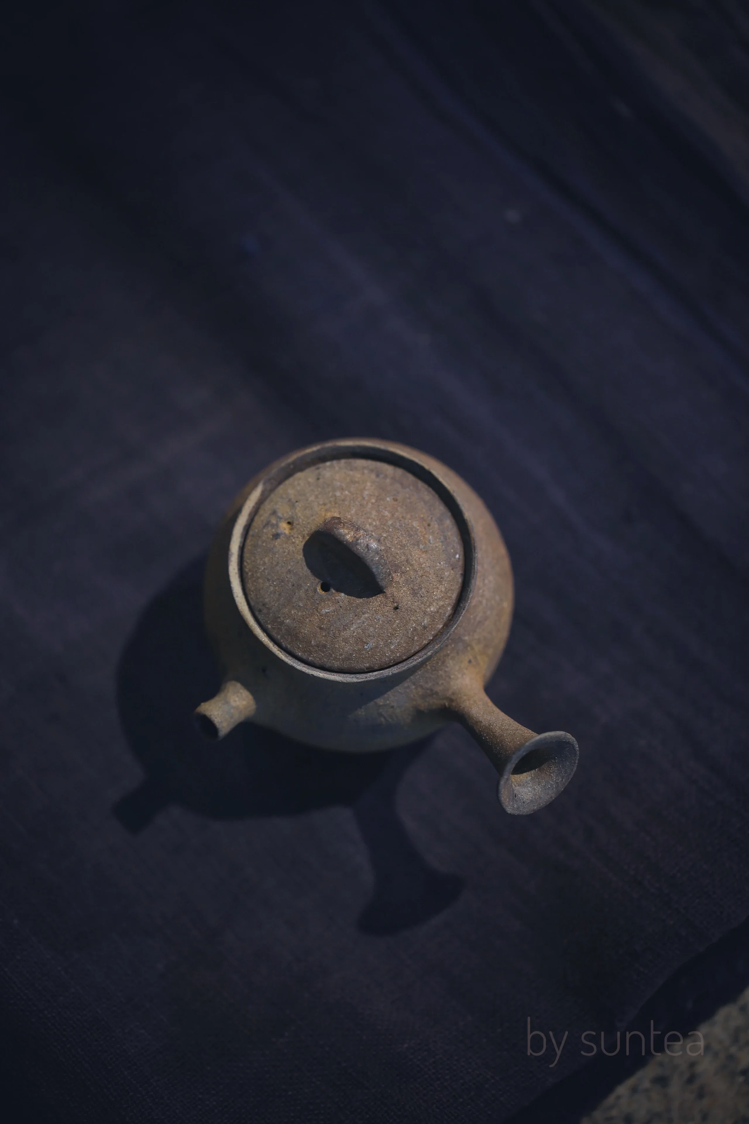 日本南蛮烧茶壶： 当你的视线从中国传统紫砂的大美中走出细细地品味这 