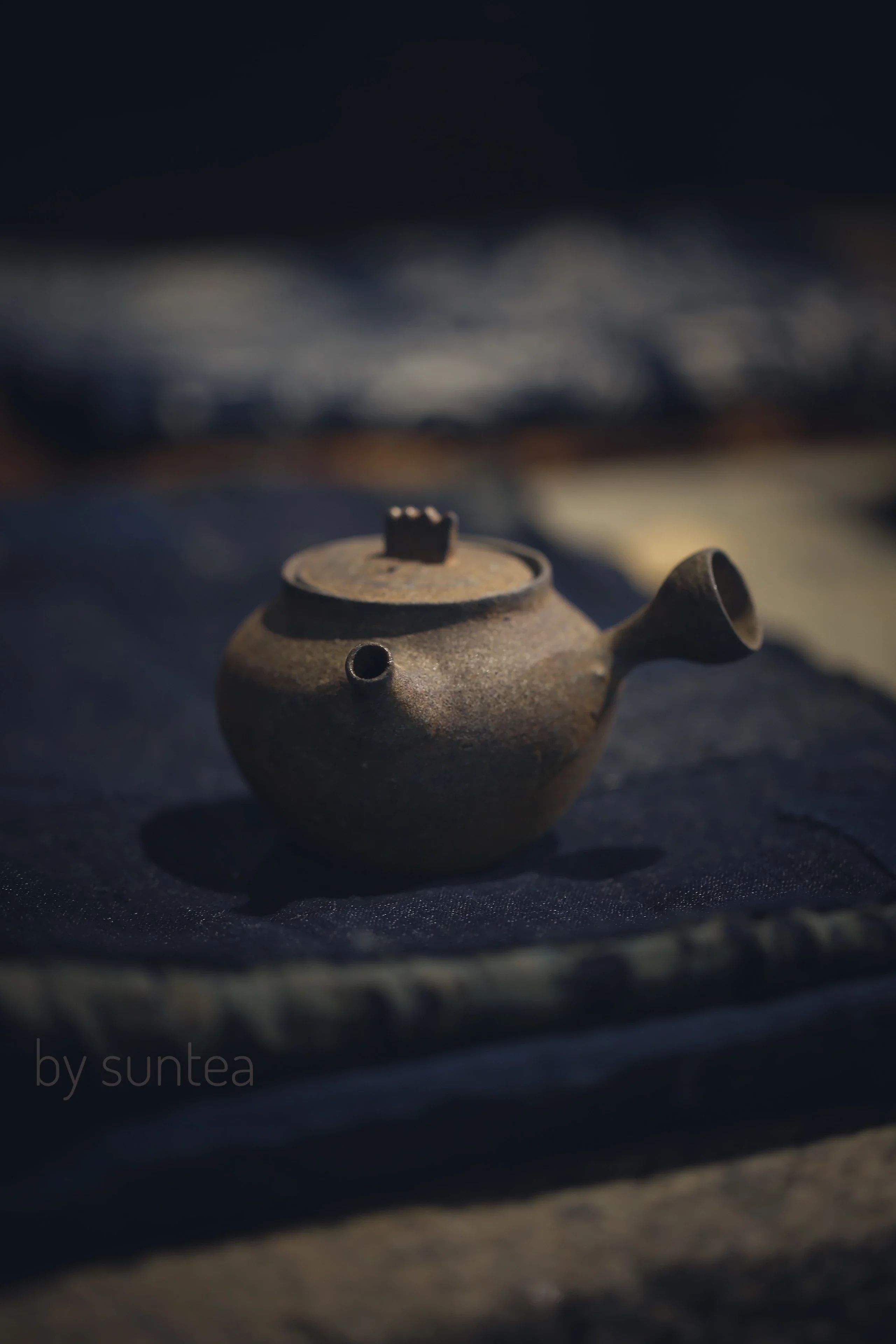 日本南蛮烧茶壶： 当你的视线从中国传统紫砂的大美中走出细细地品味这 