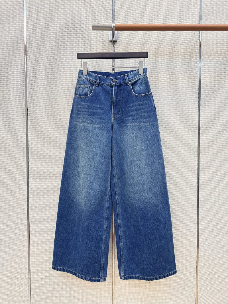 Jeans from Jingjing