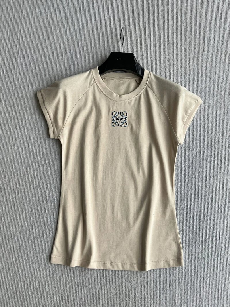 LW 26 Paula S Ibiza T 100 Anagram