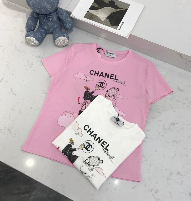 Chanel tee
