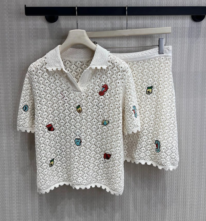 Chanel sweater